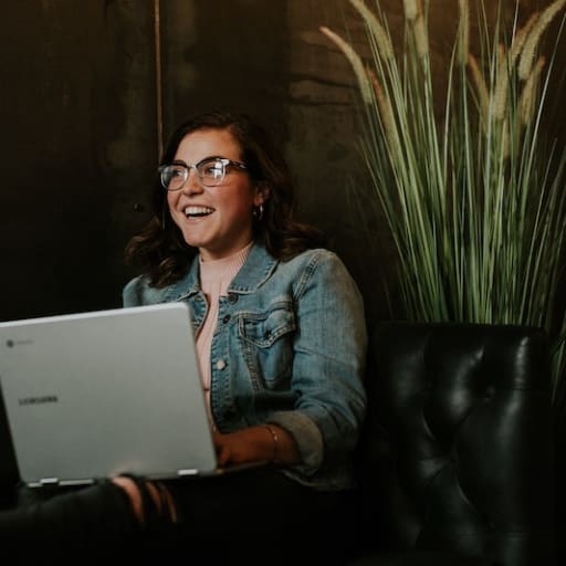 Preview image for post: How to Host Large Virtual Events — And Do It For Free